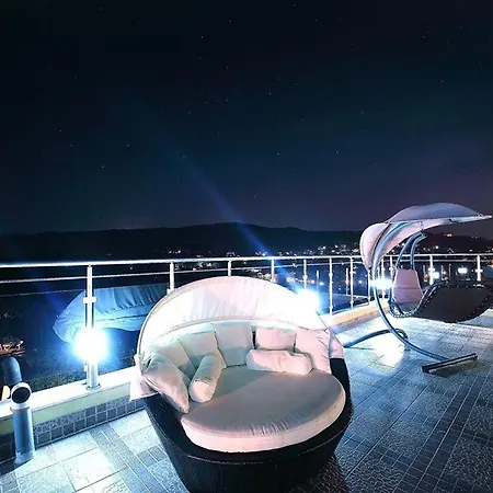 Apartment Highfashion 2-bedroom Duplex Neonicalux In Panoramicroofcomplex Balchik