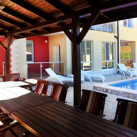 Highfashion 2-bedroom Duplex Neonicalux In Panoramicroofcomplex Balchik