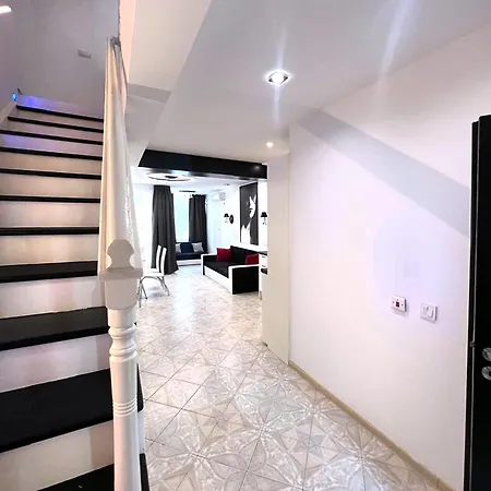 Highfashion 2-bedroom Duplex Neonicalux In Panoramicroofcomplex Apartment *