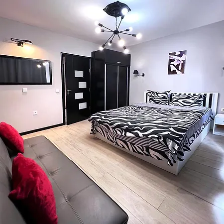 Apartment Highfashion 2-bedroom Duplex Neonicalux In Panoramicroofcomplex